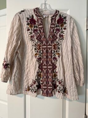 Johnny Was Cream Embroidered Floral Peasant Blouse 100% cotton button down